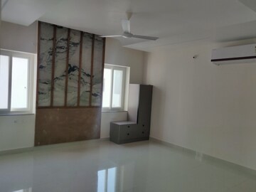 Room in 3 BHK Villa at Giridhari Vue, Kismatpur – for Rent