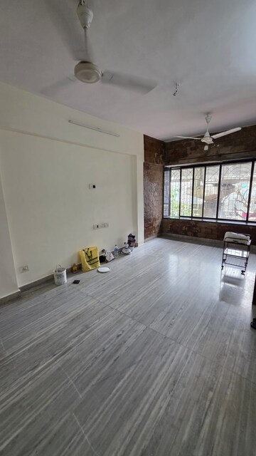 Bedroom in 2 BHK Apartment at Seven Bunglow – for Rent