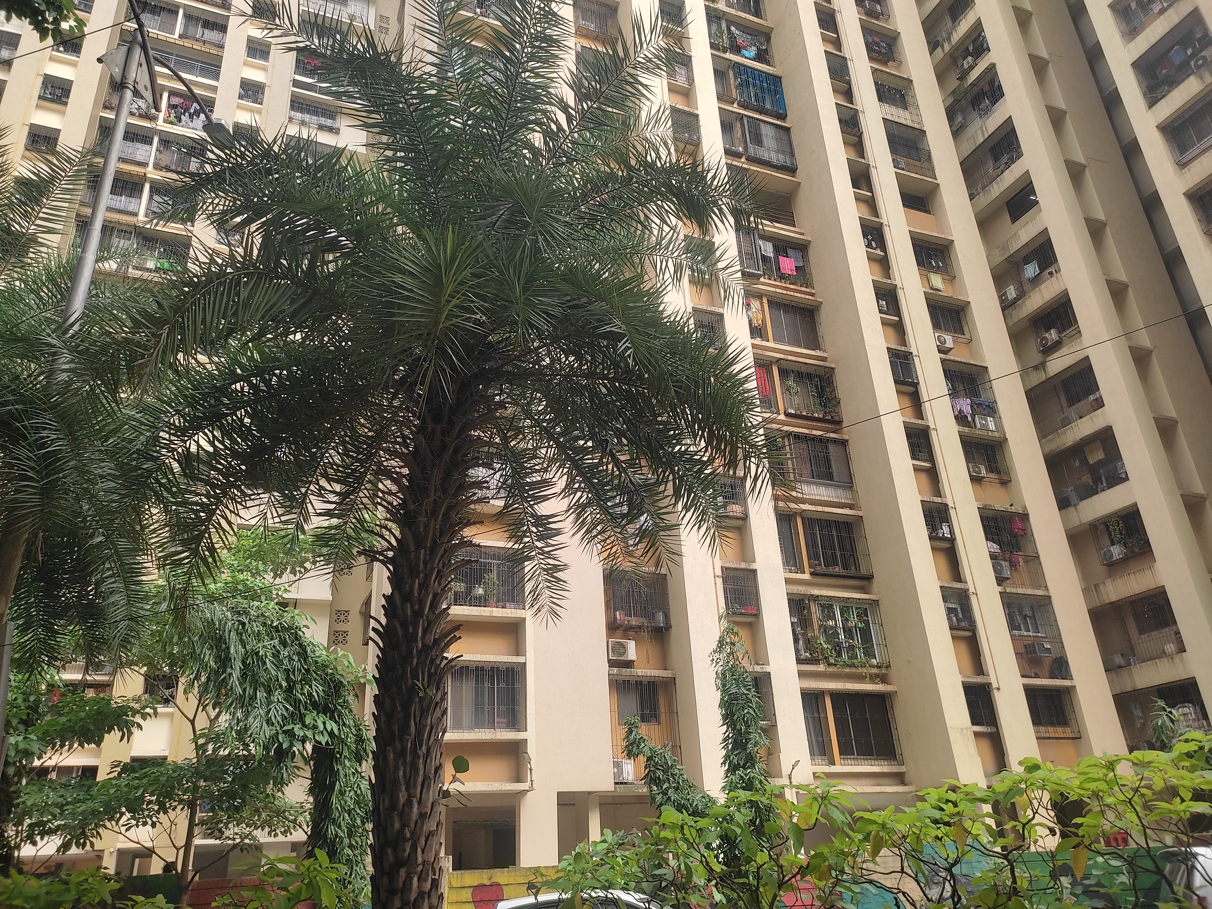 2 BHK + Pooja Room Apartment For Rent in Puranik Dhavalgiri Society