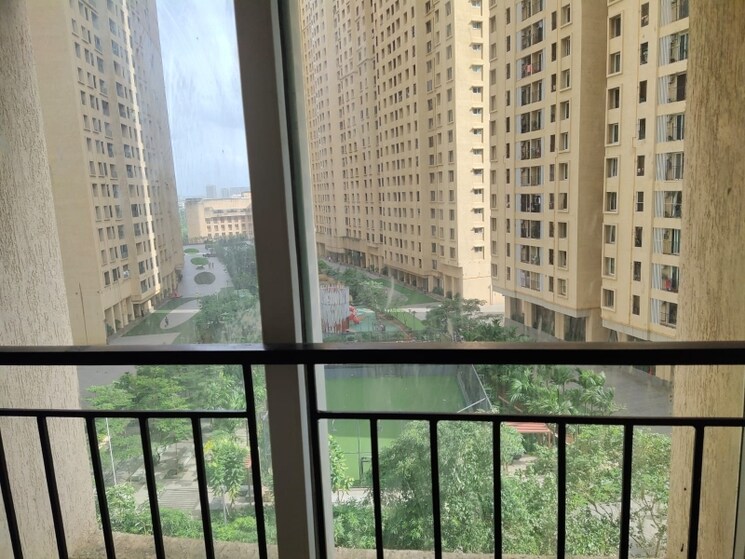 Balcony, rustomjee-urbania-azziano 2 Bedroom 800 Sq.Ft. Apartment In Thane West Thane 9049701