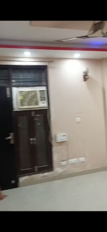 Furnished Amenities in 2 BHK Apartment at SRS Royal Hills, Sector 87 – for Rent