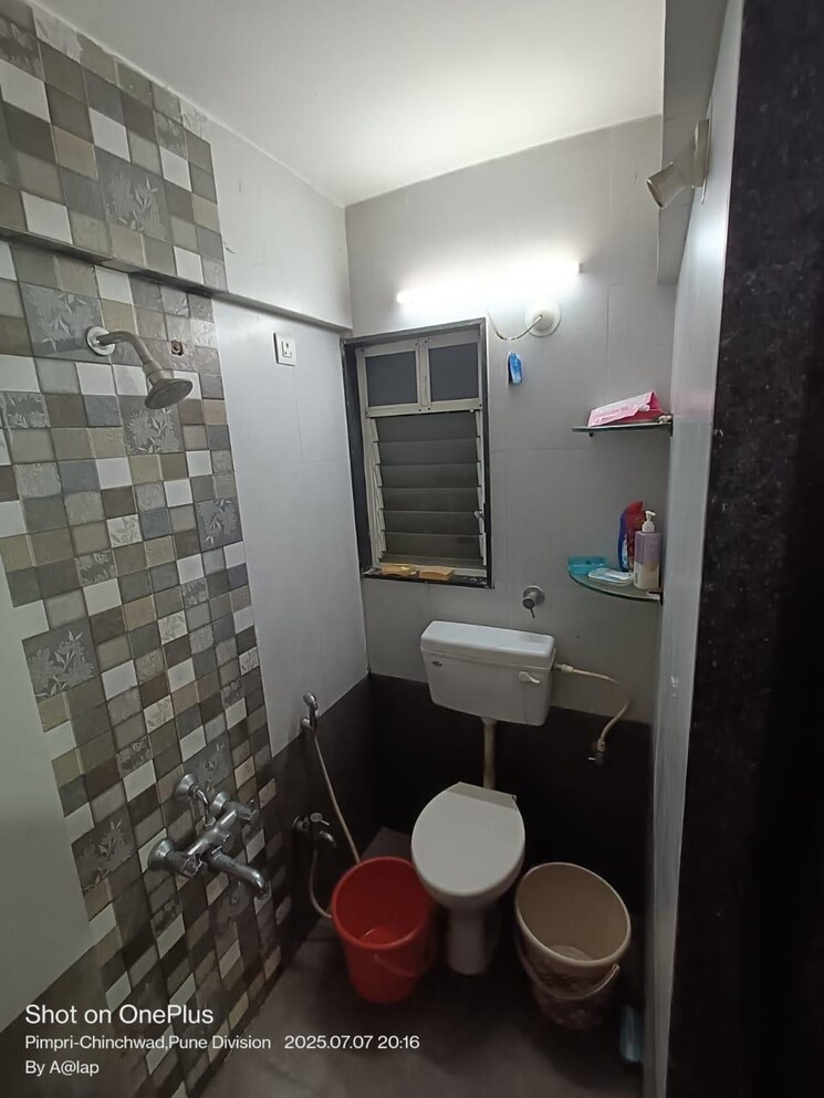 Bathroom, shankeshwar-palace 1 Bedroom 695 Sq.Ft. Apartment In Pimpri Pune 8903781
