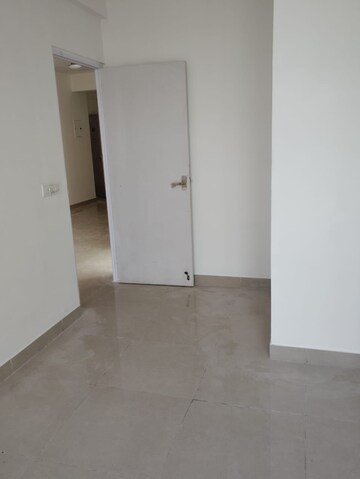 2 BHK Apartment For Rent in Suncity Avenue 76, Sector 76