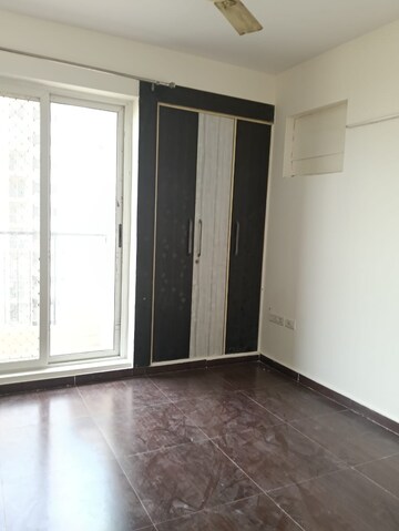 Room in 2 BHK Apartment at Aditya Luxuria Estate, Dasna – for Rent
