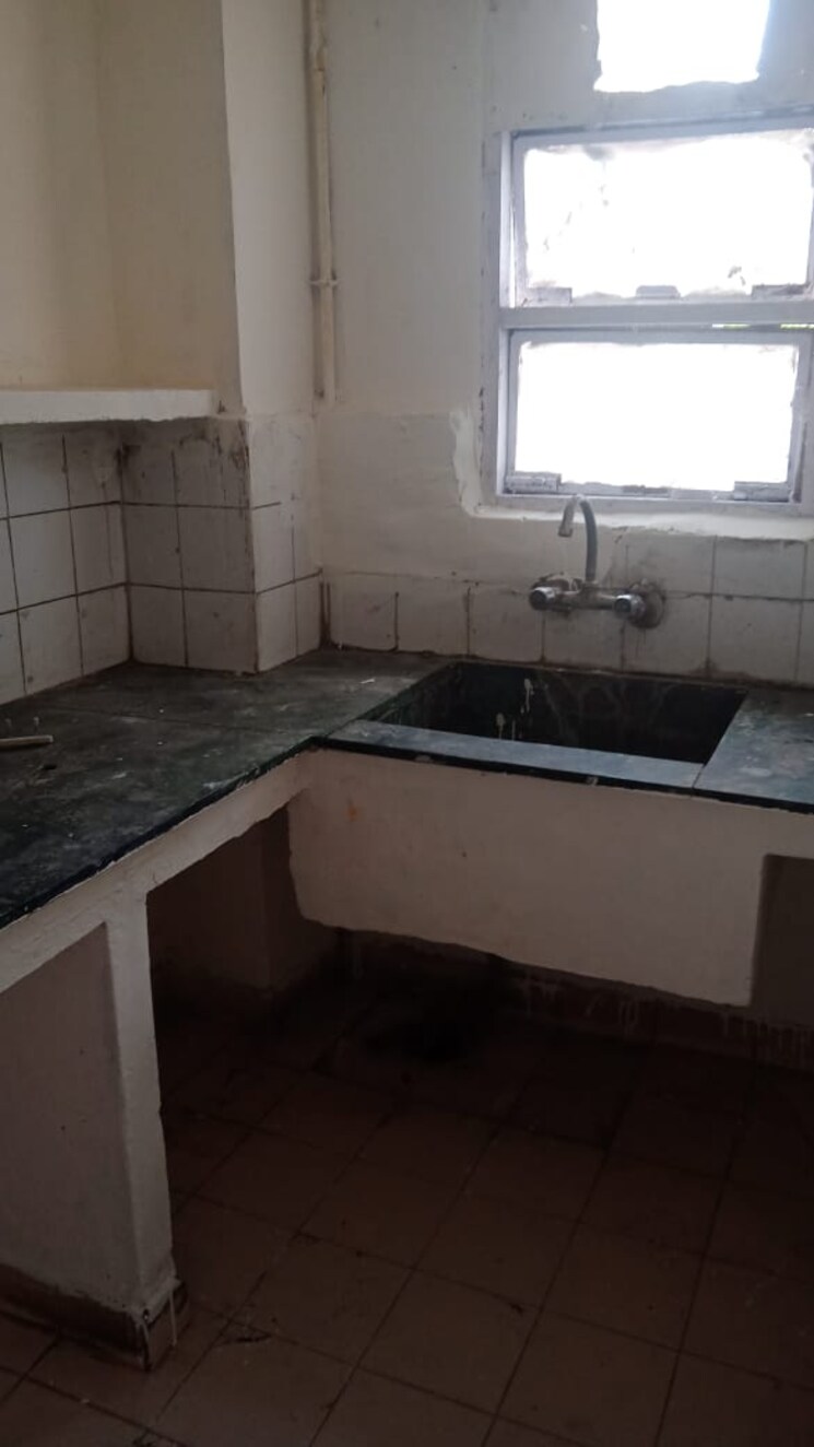 Kitchen, yamuna-bulding 2 Bedroom 1600 Sq.Ft. Apartment In Gomti Nagar Lucknow 9049848