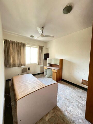 Bedroom in 3 BHK Apartment at Hiranandani Glen Croft, Powai – for Rent