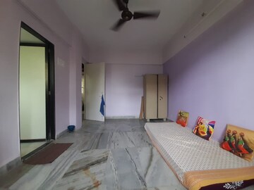 Bedroom in 2 BHK Apartment at Sai Sagar Tower, Goregaon East – for Rent