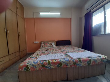 Bedroom in 2 BHK Apartment at Sai Sagar Tower, Goregaon East – for Rent