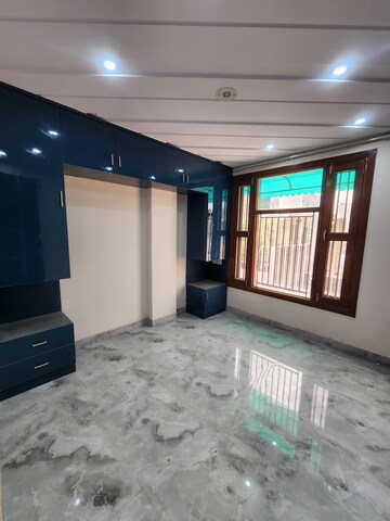 2 BHK Builder Floor For Rent in Dwarka Mor