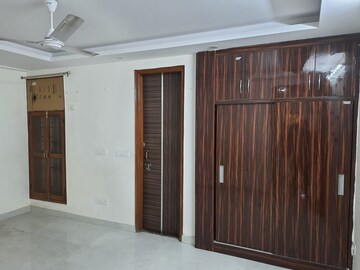 2.5 BHK Apartment For Rent in Allure Homes, Sector 14