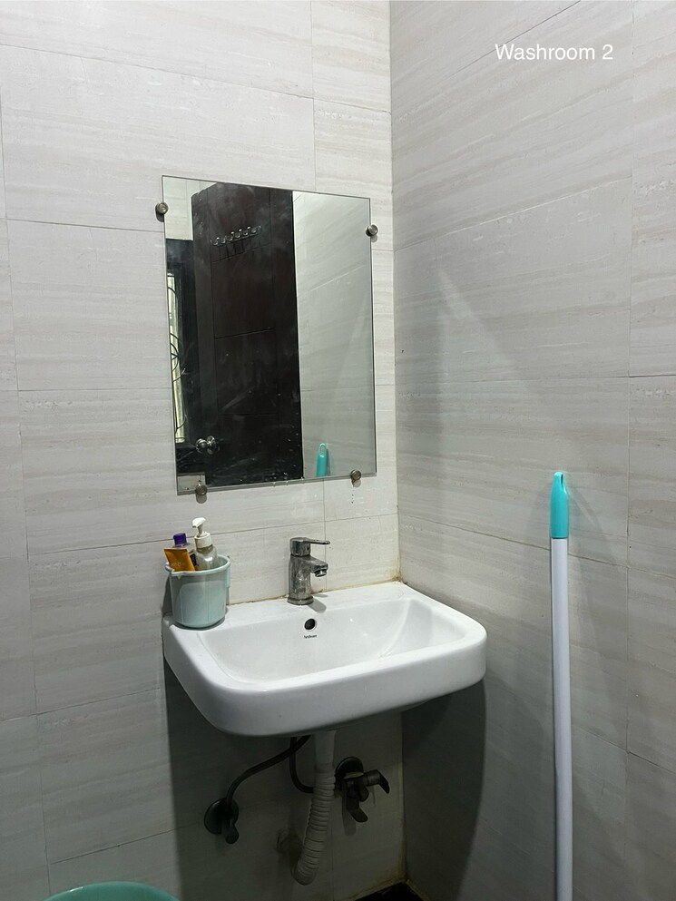 Bathroom, esteem-complex 2 Bedroom 800 Sq.Ft. Builder Floor In Savitri Nagar Delhi 9049890