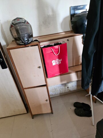 Furnished Amenities in Studio Apartment at Amanora Metro Tower, Hadapsar – for Rent