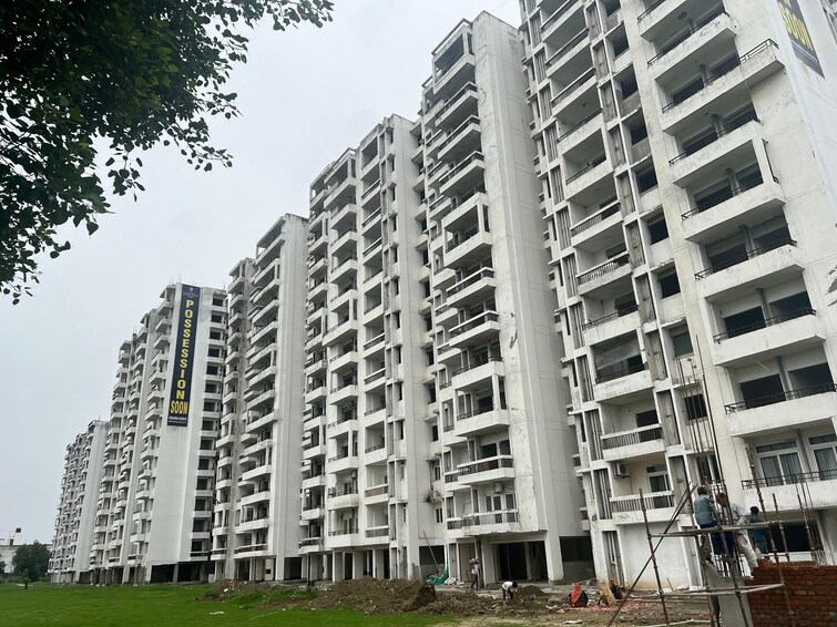 Cover Image, nh 58 2.5 Bedroom 1200 Sq.Ft. Apartment In Nh 58 Meerut 9049955