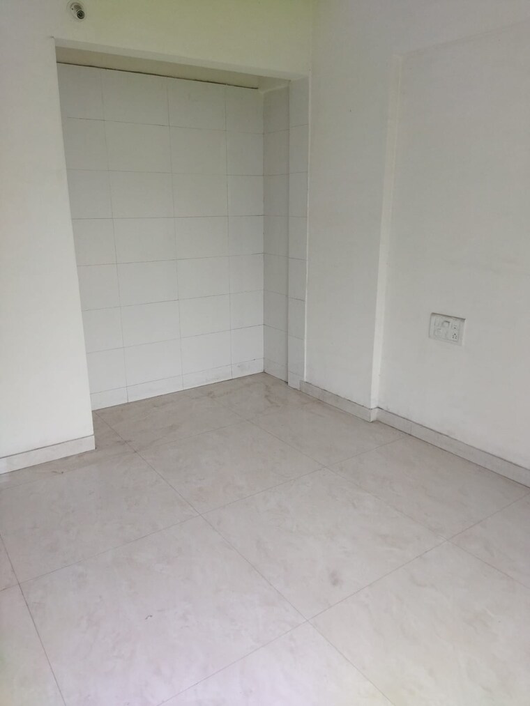 Room, ssb-ashok-nagar 1 Bedroom 451 Sq.Ft. Apartment In Balkum Pada Thane 9049998