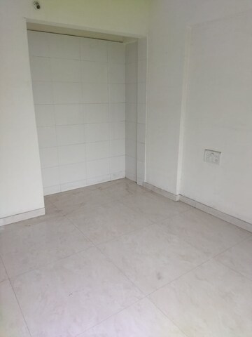 Room in 1 BHK Apartment at SSB Ashok Nagar, Balkum Pada – for Sale