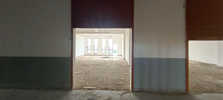 Room, foundry nagar Commercial Co Working Space 2315 Sq.Ft. In Foundry Nagar Agra 9049996