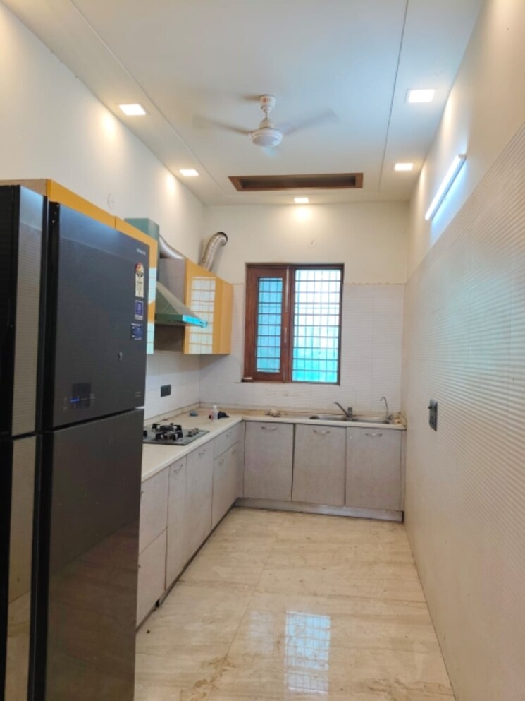 Kitchen, parklands 3 Bedroom 250 Sq.Yd. Builder Floor In Sector 85 Faridabad 9049995