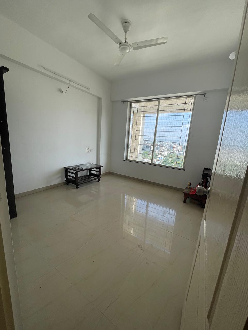 2 BHK + Servant Room Apartment For Rent in Goel Ganga Utopia