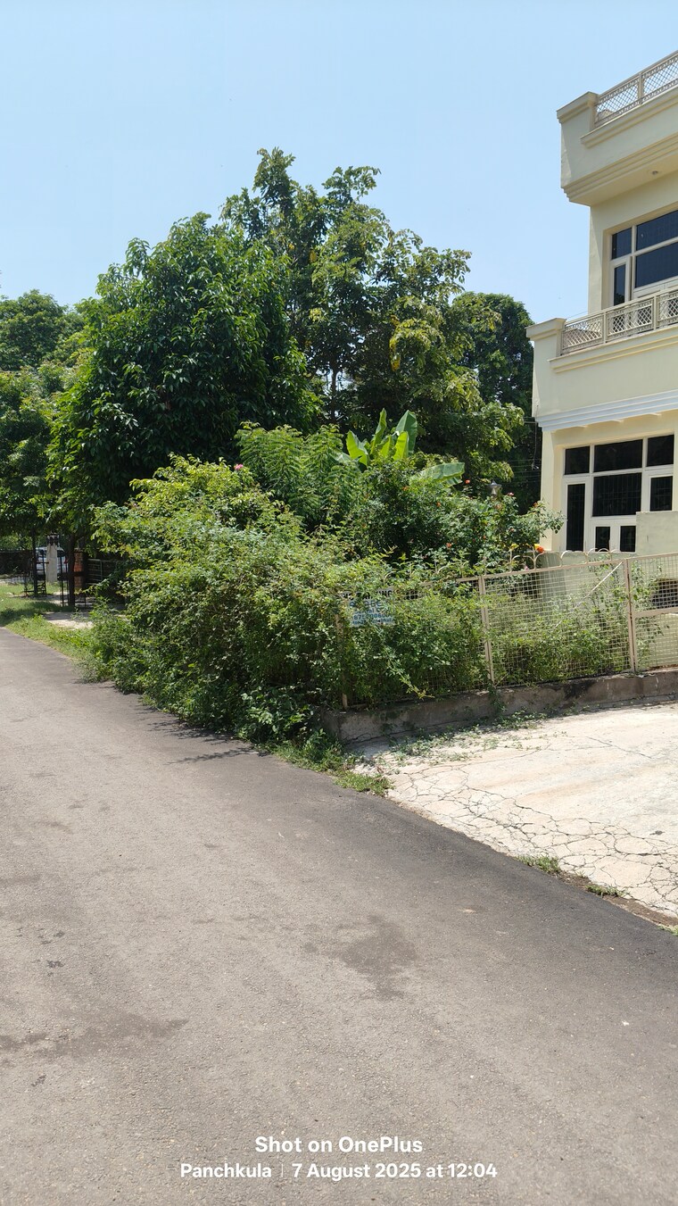 Exterior View, sector 26 6 Bedroom 200 Sq.Yd. Independent House In Sector 26 Panchkula 9050021