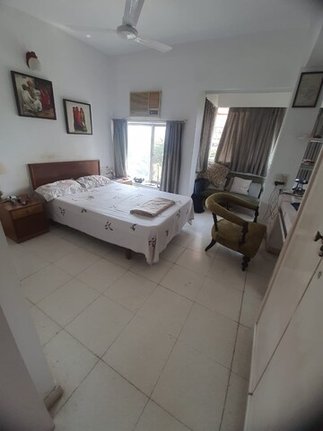 Team Area in 3 BHK Apartment at Payal CHS Varsova, Versova – for Sale