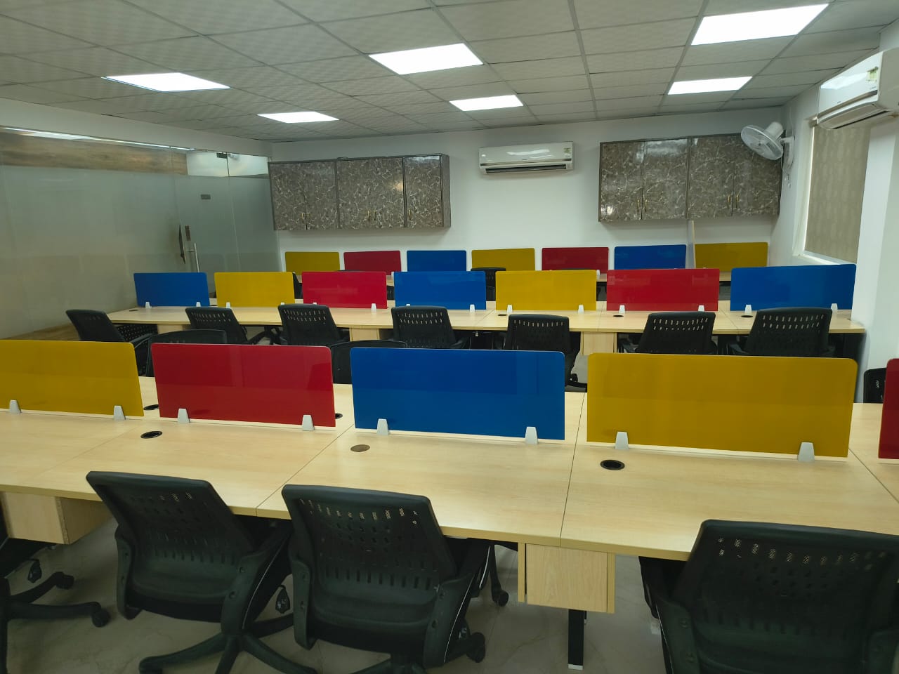 Office Space For Rent in Manish