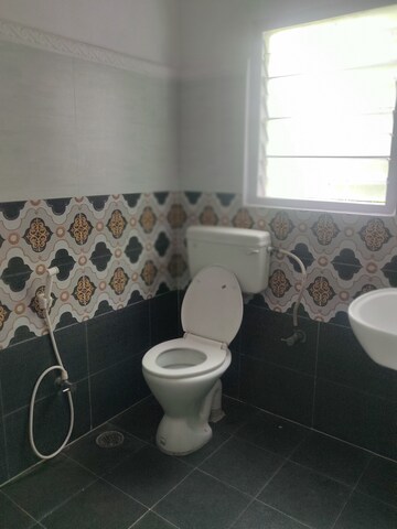 Bathroom in 3 BHK Apartment at Fortune Apartment Masab Tank, Masab Tank – for Rent