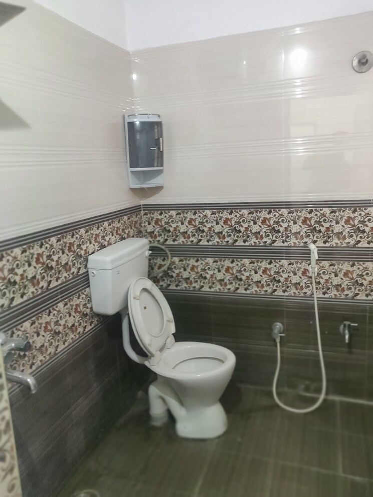 Bathroom, fortune-apartment-masab-tank 3 Bedroom 2000 Sq.Ft. Apartment In Masab Tank Hyderabad 9050115