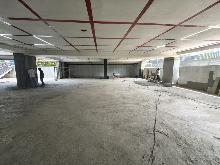  Parking, kharadi Commercial Showroom 5000 Sq.Ft. In Kharadi Pune 9050130