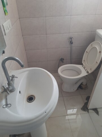 Bathroom in 2 BHK Apartment at AIG Park Avenue, Sector 4 Greater Noida – for Rent