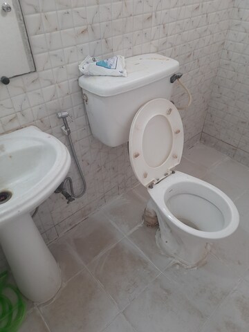 Bathroom in 2 BHK Apartment at AIG Park Avenue, Sector 4 Greater Noida – for Rent