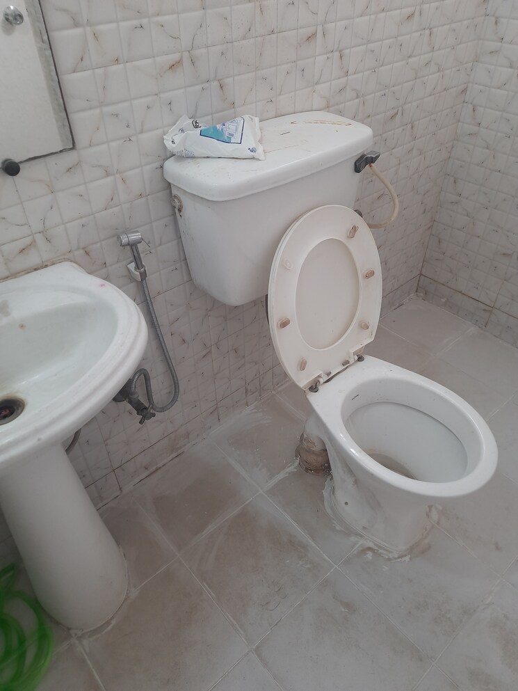 Bathroom, aig-park-avenue 2 Bedroom 1080 Sq.Ft. Apartment In Sector 4 Greater Noida Greater Noida 9050117