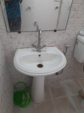 Bathroom in 2 BHK Apartment at AIG Park Avenue, Sector 4 Greater Noida – for Rent