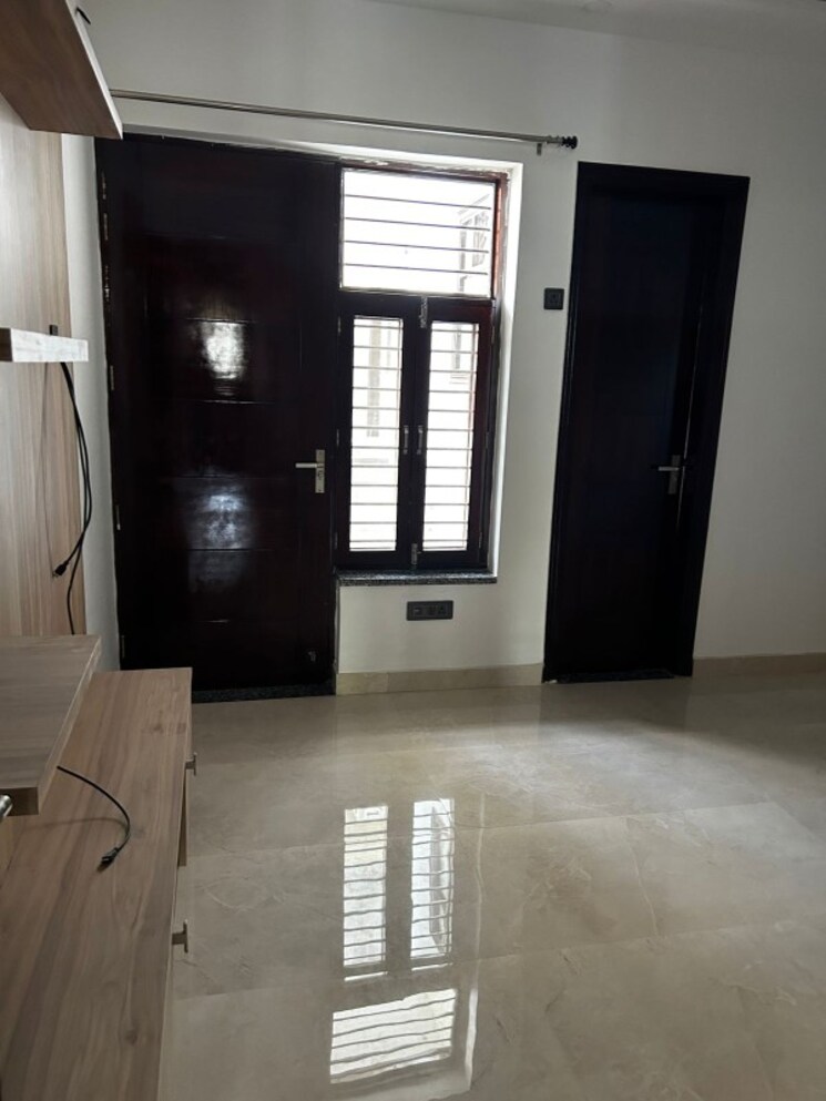 Room, sector 10a 3 Bedroom 1724 Sq.Ft. Independent House In Sector 10a Gurgaon 9050110