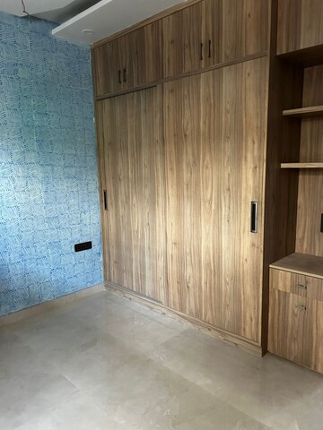 Room in 3 BHK Independent House at Sector 10a – for Rent
