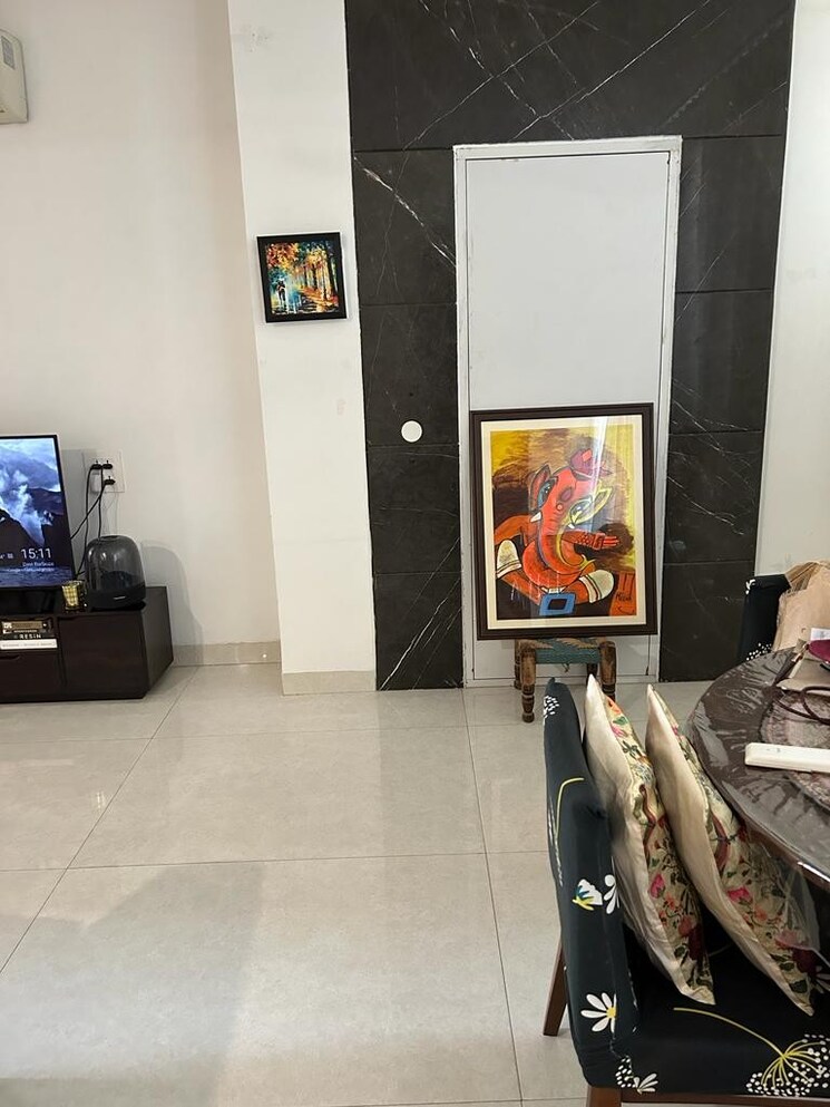  Parking, sector 10a 3 Bedroom 1845 Sq.Ft. Independent House In Sector 10a Gurgaon 9050132