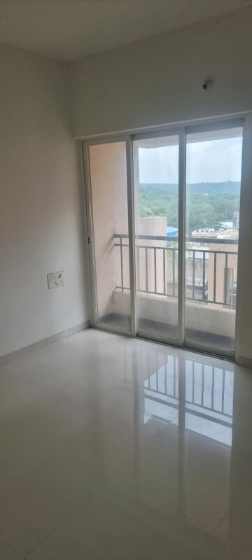 Room in 2 BHK Apartment at Puraniks Abitante Fiore, Bavdhan – for Rent