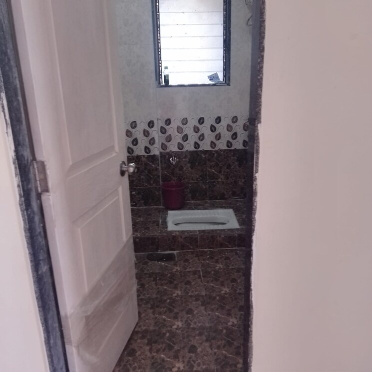 Bathroom, amogh-chs-parel 1 Bedroom 400 Sq.Ft. Apartment In Parel Mumbai 9050186