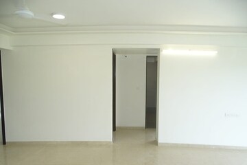 Room in 3.5 BHK Apartment at Adani Group Western Heights, Andheri West – for Rent