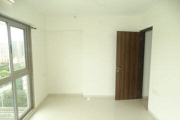 Room in 3.5 BHK Apartment at Adani Group Western Heights, Andheri West – for Rent