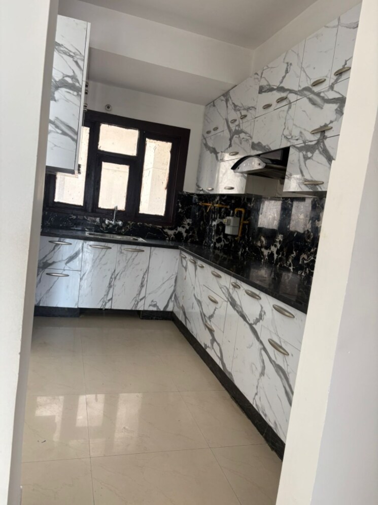 Kitchen, rps-savana 3.5 Bedroom 1700 Sq.Ft. Apartment In Sector 88 Faridabad 9050263