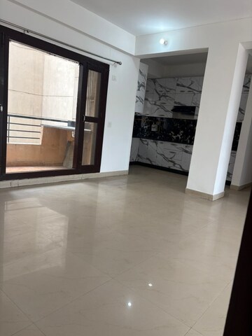 Room in 3.5 BHK Apartment at RPS Savana, Sector 88 – for Rent