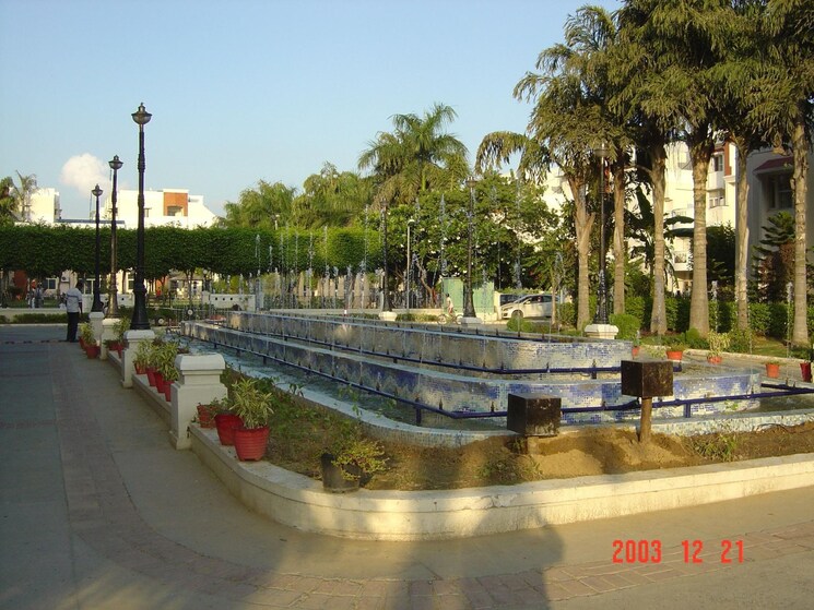 Swimming Pool, eldeco-residency-greens 4 Bedroom 2850 Sq.Ft. Apartment In Pi Greater Noida Greater Noida 9050371