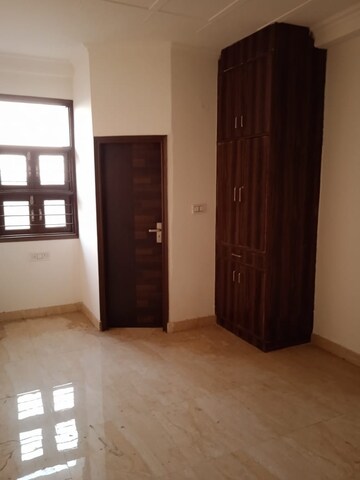 2 BHK Independent House For Rent in Sector 10a