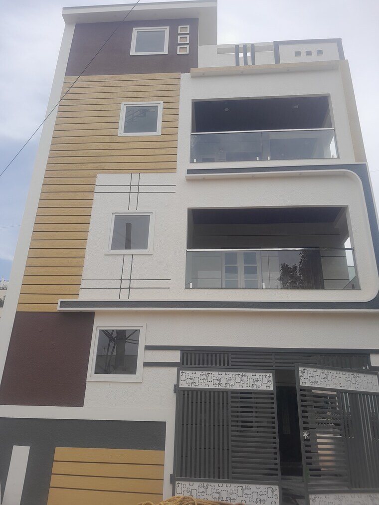 Exterior View, nri layout 6+ Bedroom 4000 Sq.Ft. Builder Floor In Nri Layout Bangalore 9050350