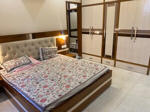 Bedroom in 6 BHK Independent House at Sector 85 – for Sale