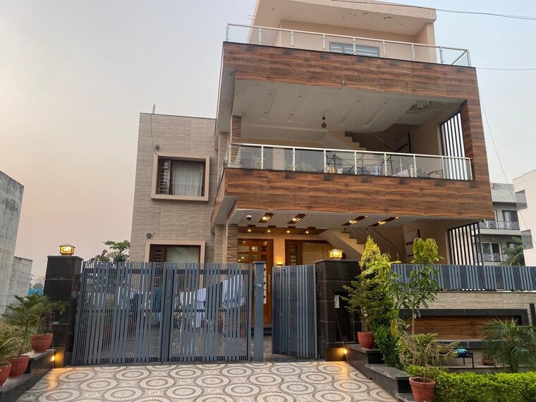 Exterior View, sector 85 6 Bedroom 300 Sq.Yd. Independent House In Sector 85 Mohali 9050360