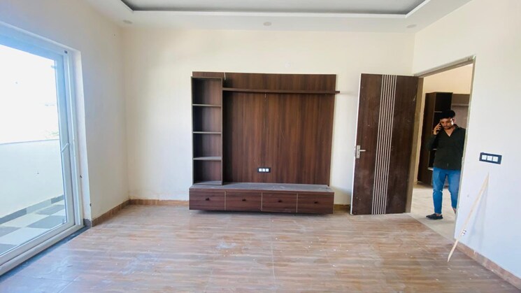 Room, dlf-hyde-park 3 Bedroom 3150 Sq.Ft. Independent House In South Mullanpur Chandigarh 9050442