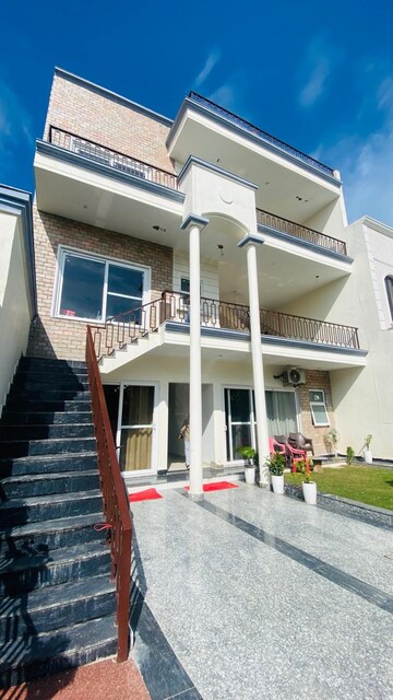 3 BHK Independent House For Rent in DLF Hyde Park, South Mullanpur