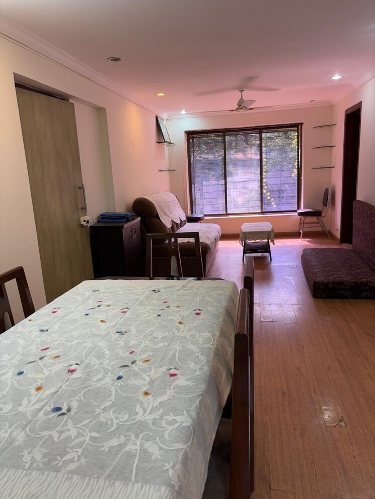 Bedroom, juhu-abhishek-chs-ltd 3 Bedroom 1800 Sq.Ft. Apartment In Andheri West Mumbai 9050441