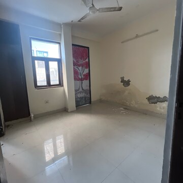 Room in 2 BHK Builder Floor at Saket – for Rent
